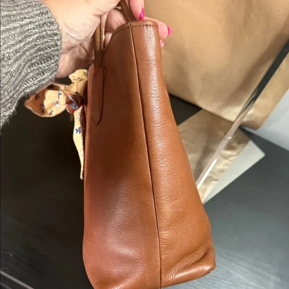 Coach Vintage Lunchbox Tote - Picture 10 of 13